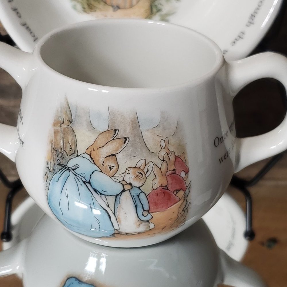 Beatrix Potter's Peter Rabbit Wedgwood 2 piece mug and bowl set - Picture 10 of 12